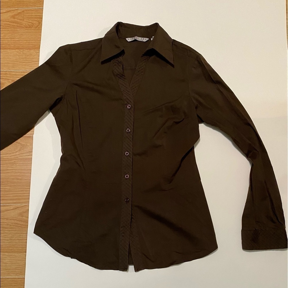 Signature by larry levine blouse Size S